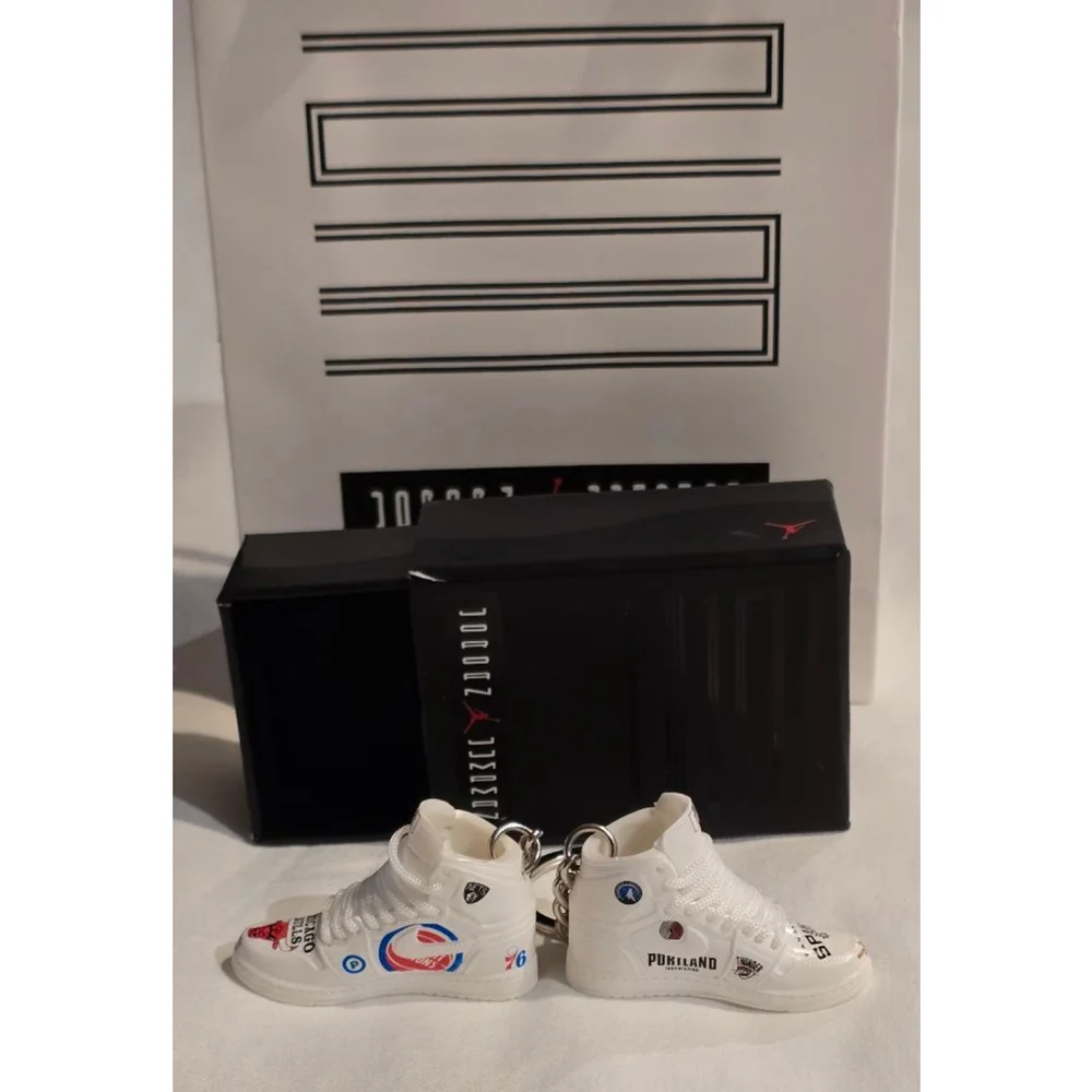 Unisex White Sneaker Keychain Set with Box and Bag One Size